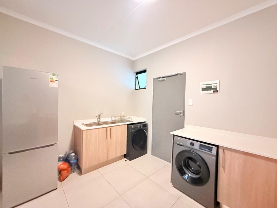 2 Bedroom Property for Sale in Midridge Park Gauteng