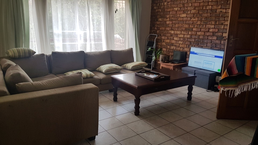 To Let 2 Bedroom Property for Rent in Hennopspark Gauteng