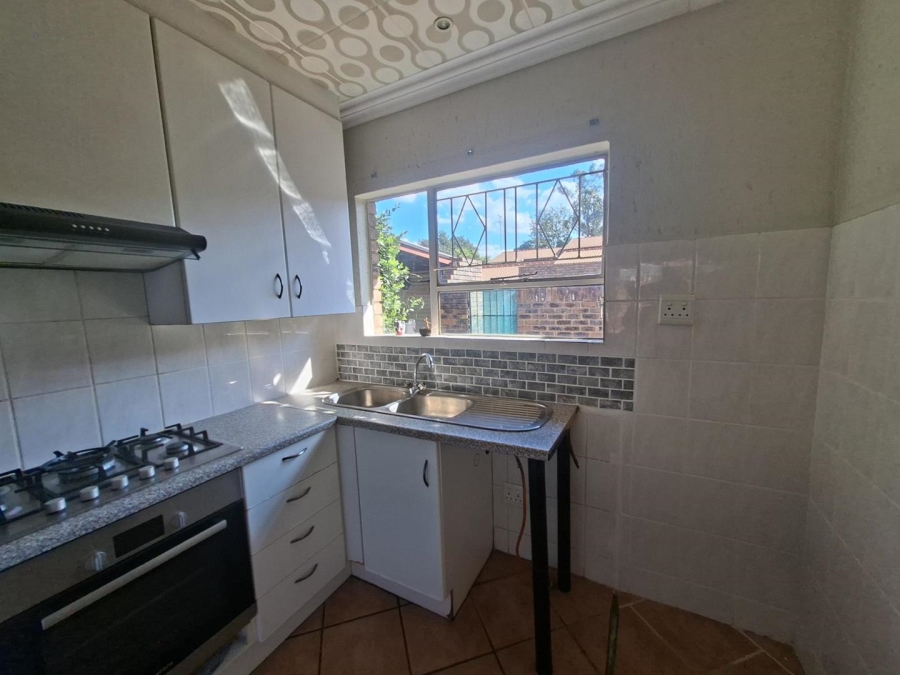 To Let 3 Bedroom Property for Rent in Buccleuch Gauteng