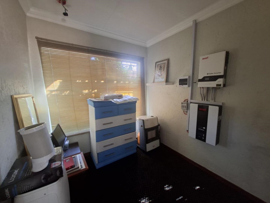To Let 3 Bedroom Property for Rent in Buccleuch Gauteng