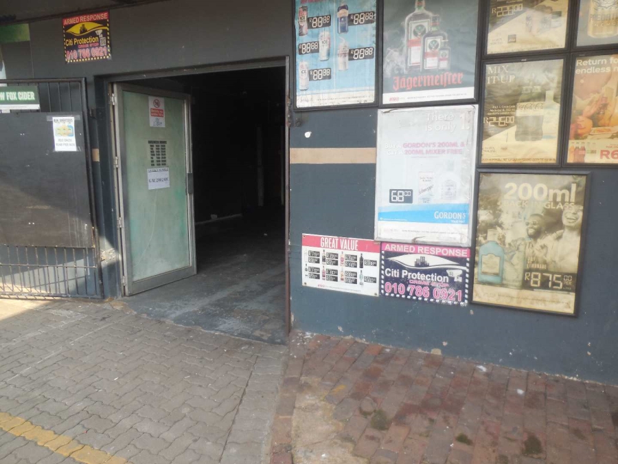 To Let commercial Property for Rent in East Lynne Gauteng