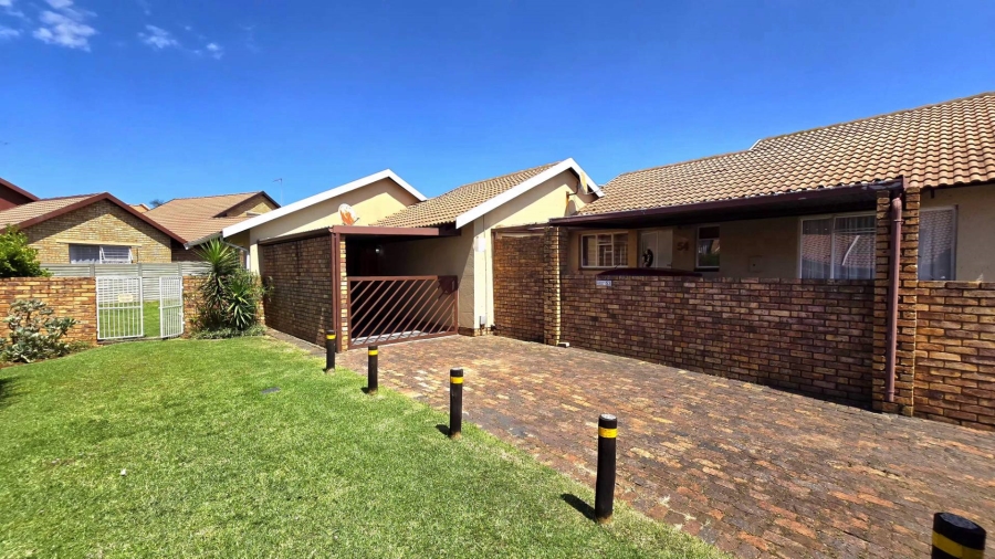 3 Bedroom Property for Sale in Pomona Gauteng