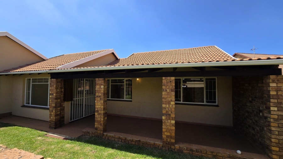 3 Bedroom Property for Sale in Pomona Gauteng