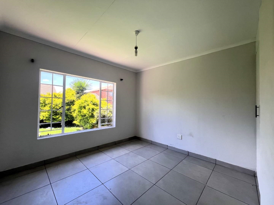 3 Bedroom Property for Sale in Sundowner Gauteng