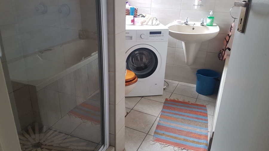 2 Bedroom Property for Sale in Hennopspark Gauteng