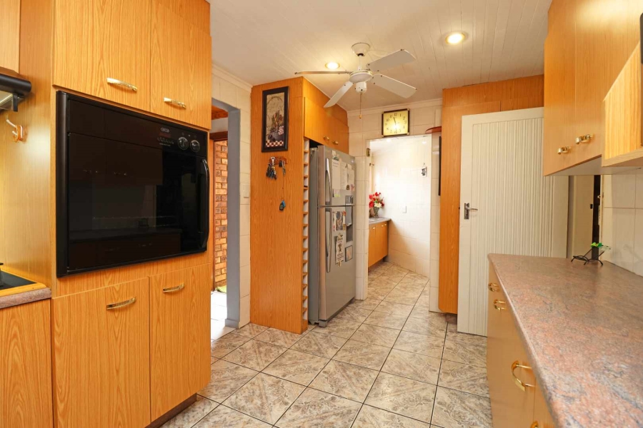 2 Bedroom Property for Sale in Helikonpark Gauteng