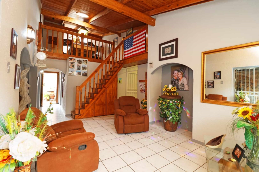 2 Bedroom Property for Sale in Helikonpark Gauteng