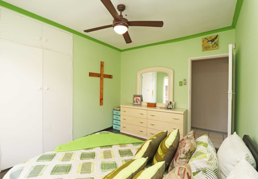 2 Bedroom Property for Sale in Helikonpark Gauteng