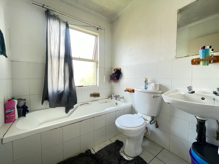 2 Bedroom Property for Sale in Norkem Park Gauteng