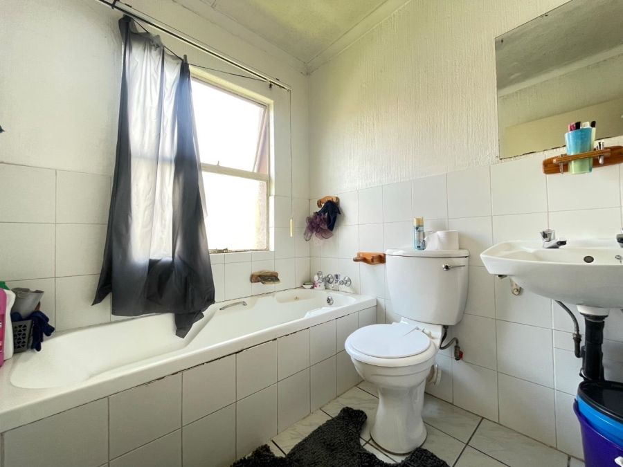 2 Bedroom Property for Sale in Norkem Park Gauteng