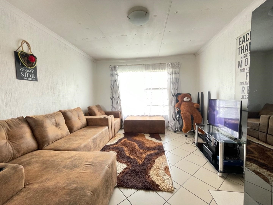 2 Bedroom Property for Sale in Norkem Park Gauteng