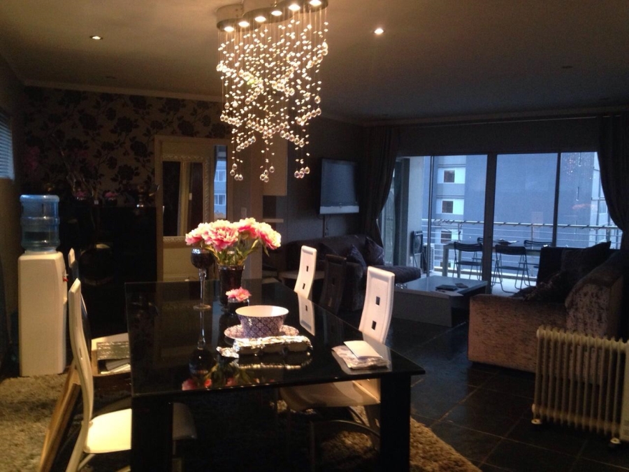 To Let 2 Bedroom Property for Rent in Sandhurst Gauteng