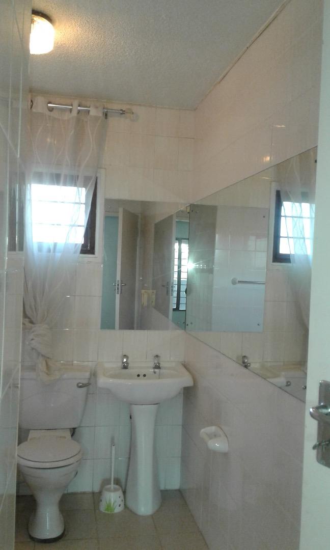 To Let 2 Bedroom Property for Rent in Craighall Park Gauteng