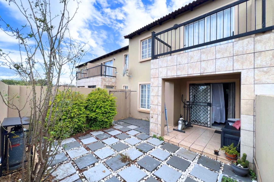 3 Bedroom Property for Sale in Annlin Gauteng