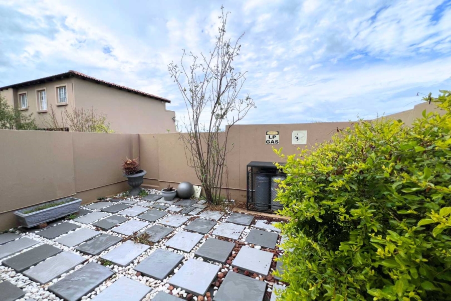 3 Bedroom Property for Sale in Annlin Gauteng