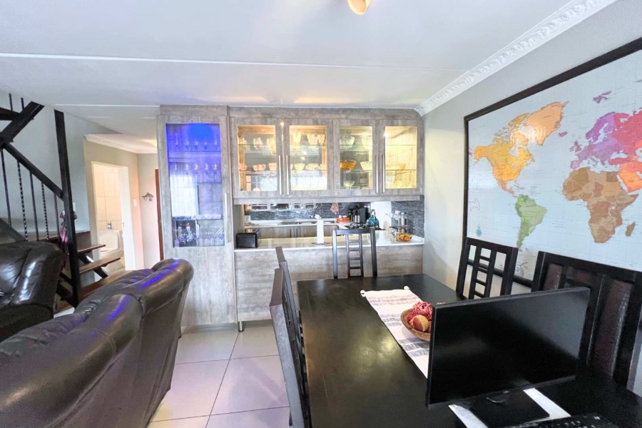3 Bedroom Property for Sale in Annlin Gauteng
