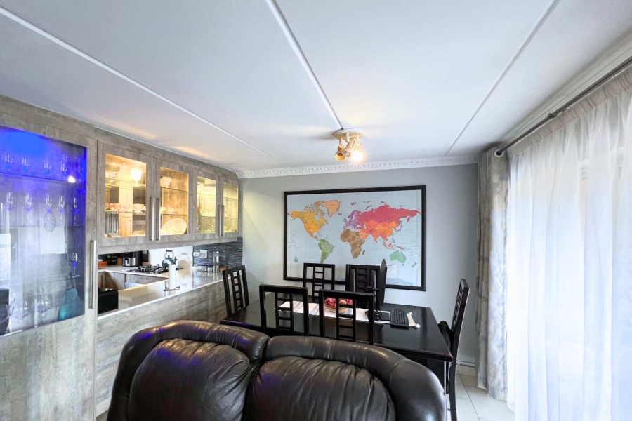 3 Bedroom Property for Sale in Annlin Gauteng
