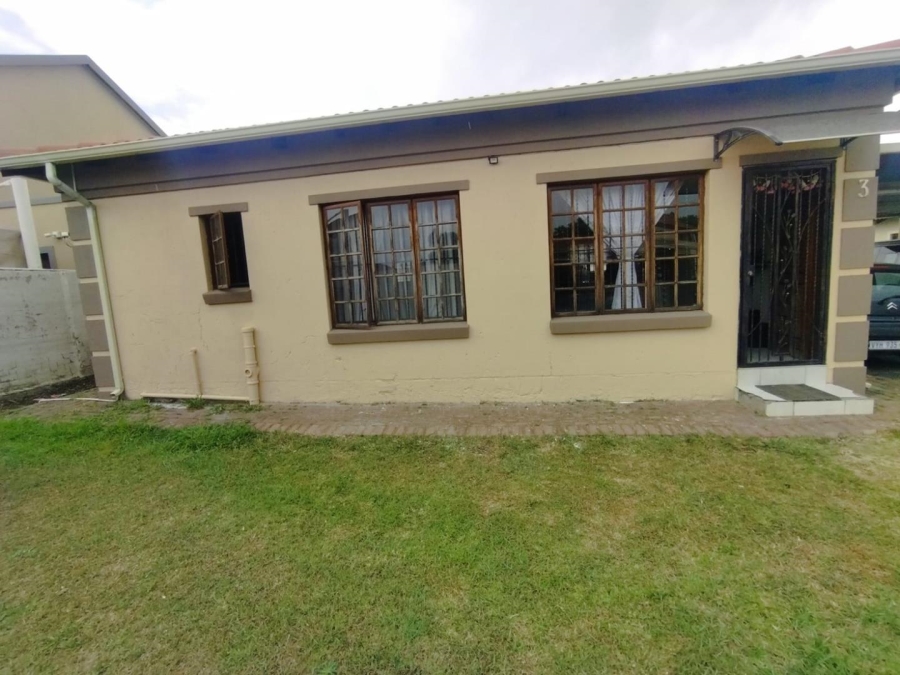 To Let 3 Bedroom Property for Rent in Sonneveld Gauteng