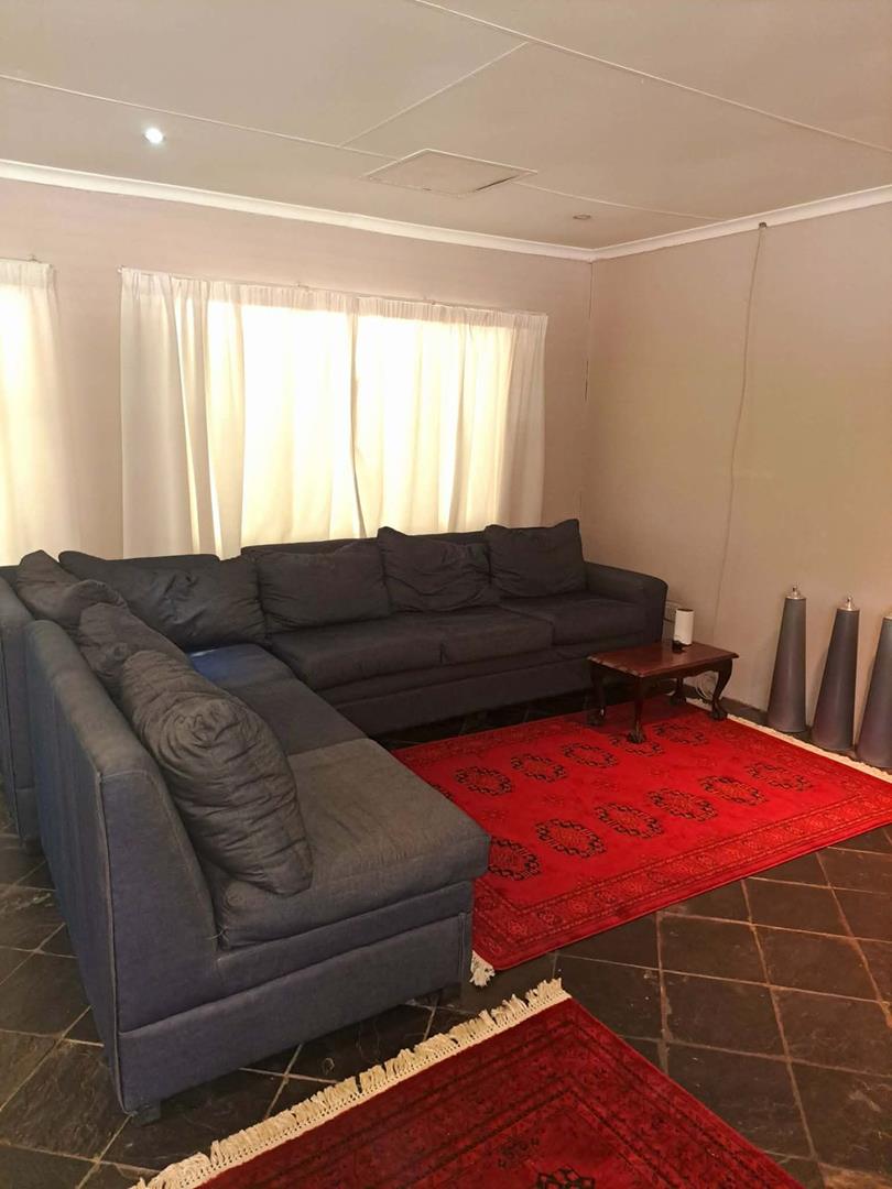 To Let 6 Bedroom Property for Rent in Glen Marais Ext 1 Gauteng