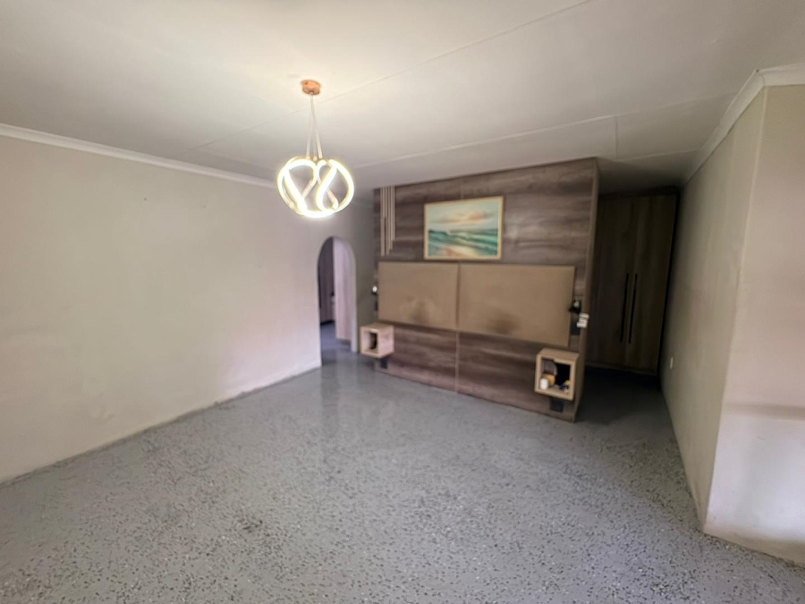 To Let 6 Bedroom Property for Rent in Glen Marais Ext 1 Gauteng