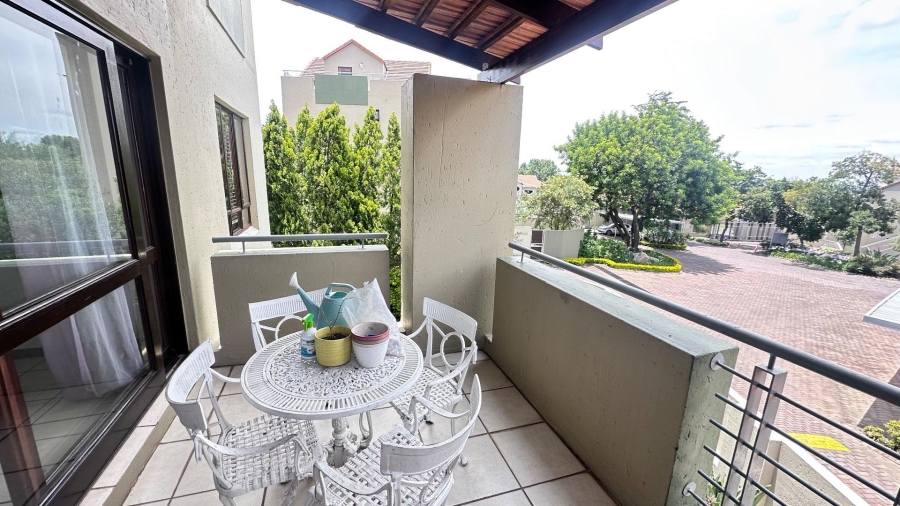 To Let 2 Bedroom Property for Rent in Broadacres Gauteng