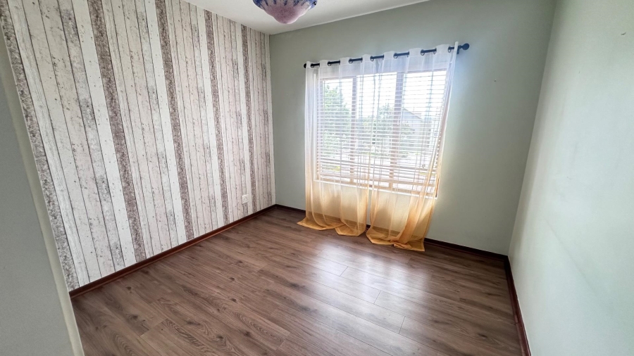 To Let 2 Bedroom Property for Rent in Broadacres Gauteng