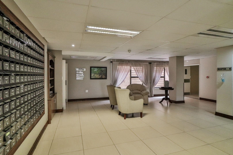 2 Bedroom Property for Sale in Olivedale Gauteng