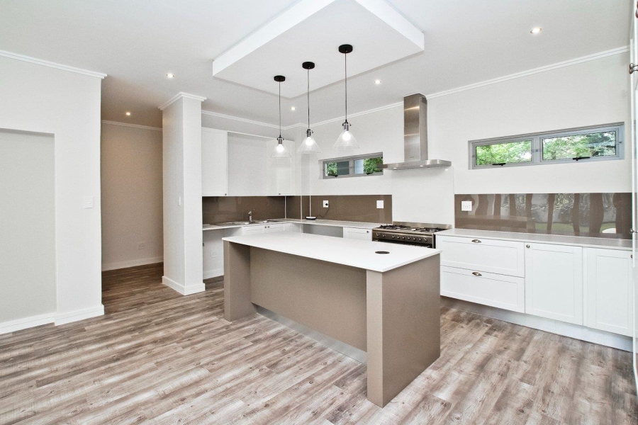 To Let 3 Bedroom Property for Rent in Melrose Gauteng