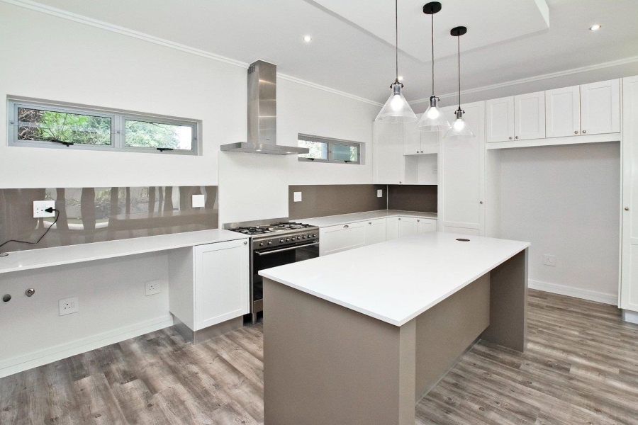 To Let 3 Bedroom Property for Rent in Melrose Gauteng