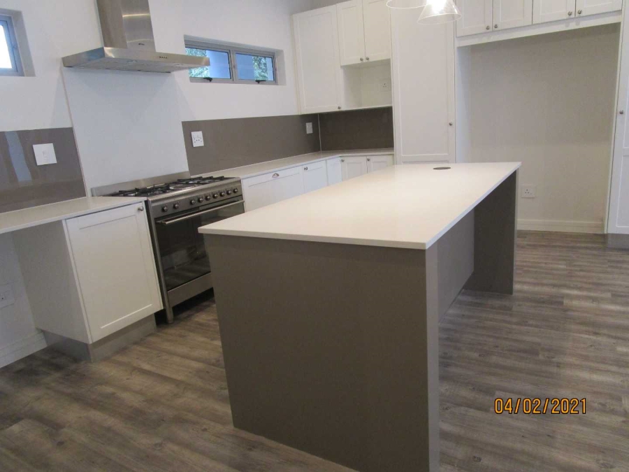 To Let 3 Bedroom Property for Rent in Melrose Gauteng