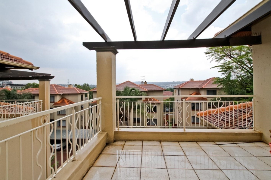 To Let 2 Bedroom Property for Rent in Sunninghill Gauteng