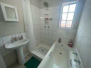 2 Bedroom Property for Sale in Chloorkop Gauteng