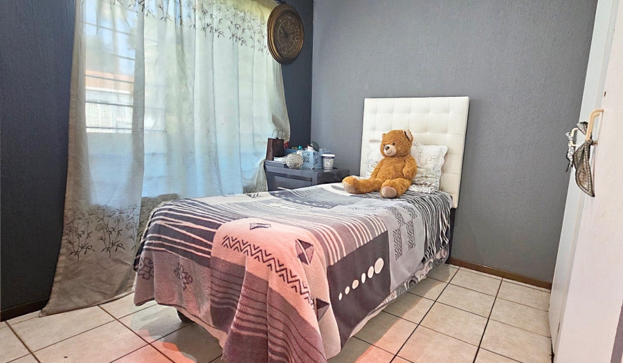 3 Bedroom Property for Sale in Radiokop Gauteng