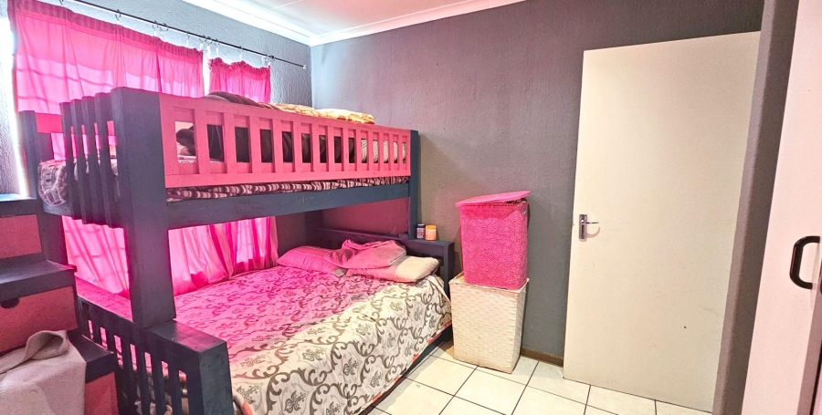 3 Bedroom Property for Sale in Radiokop Gauteng