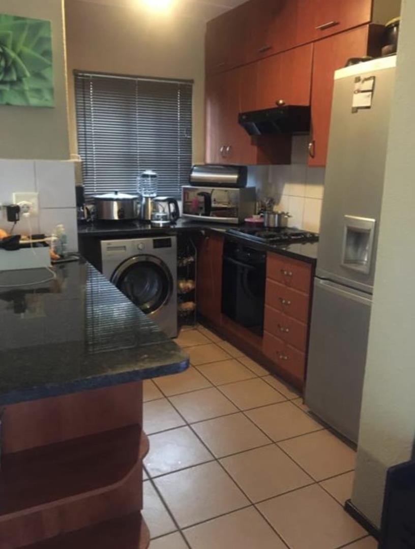 To Let 2 Bedroom Property for Rent in Halfway Gardens Gauteng