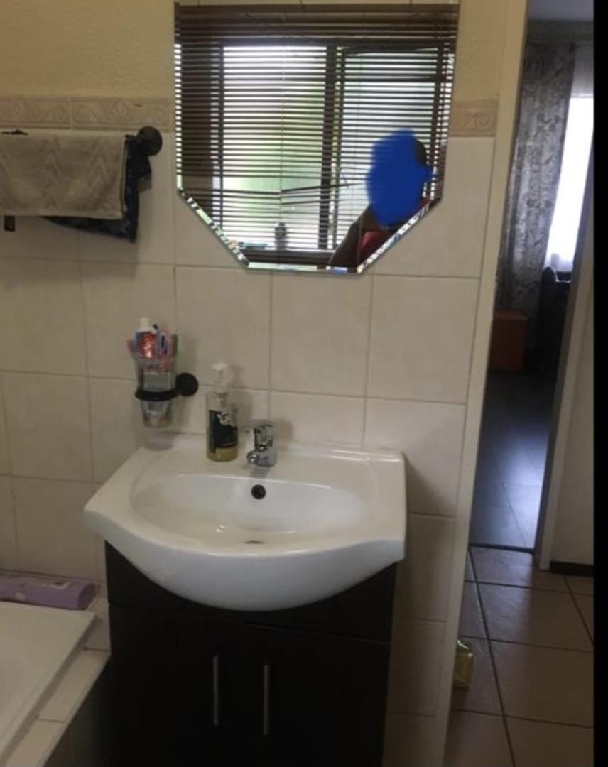 To Let 2 Bedroom Property for Rent in Halfway Gardens Gauteng
