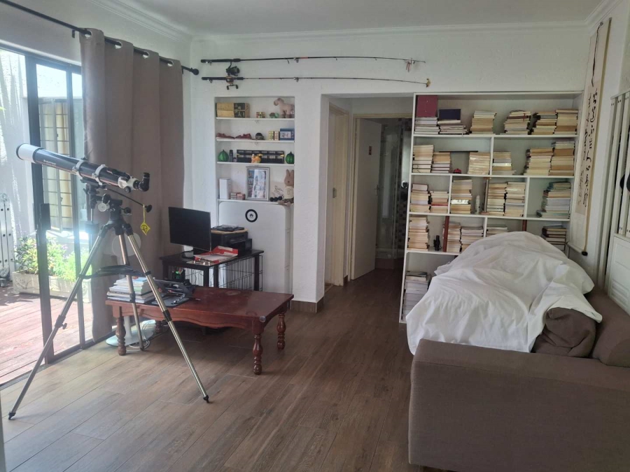 To Let 2 Bedroom Property for Rent in Morningside Gauteng
