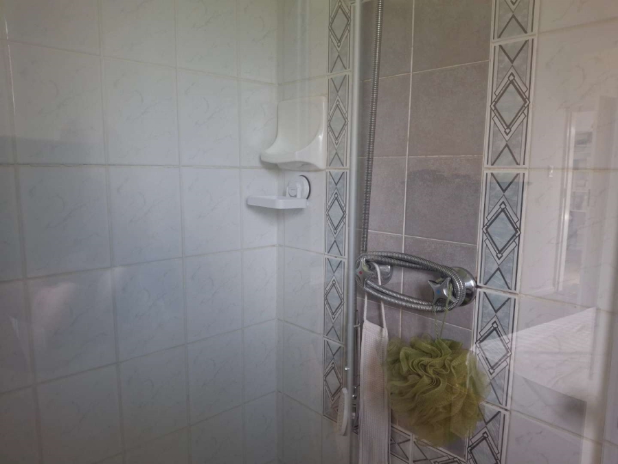 To Let 2 Bedroom Property for Rent in Morningside Gauteng