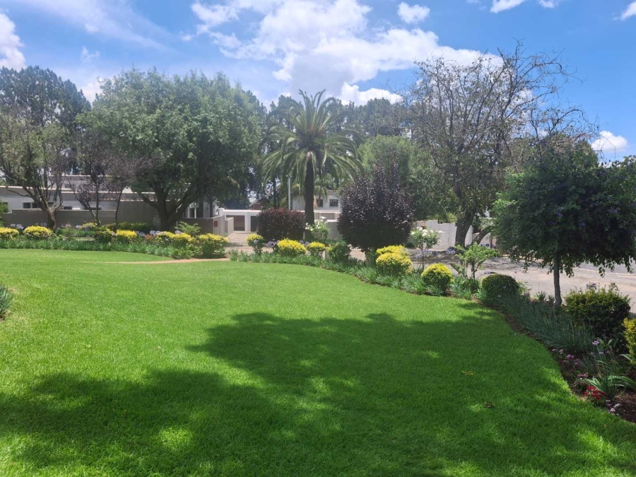 To Let 2 Bedroom Property for Rent in Morningside Gauteng