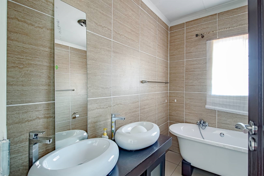 3 Bedroom Property for Sale in Doornpoort Gauteng