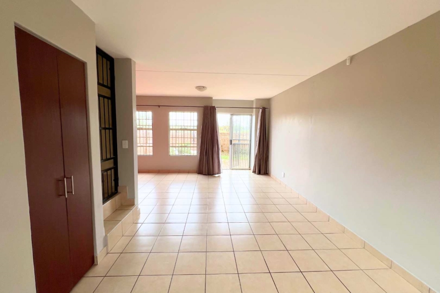 2 Bedroom Property for Sale in Annlin Gauteng