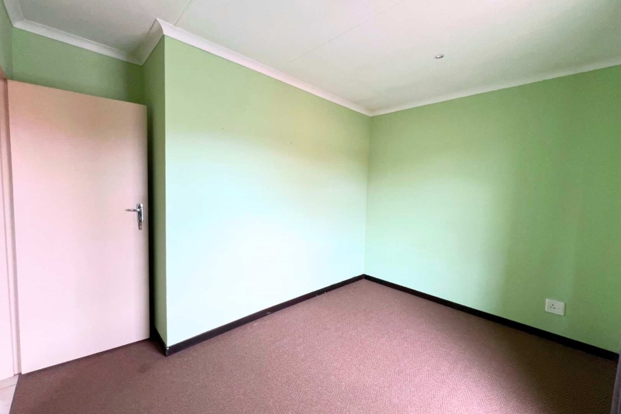 2 Bedroom Property for Sale in Annlin Gauteng