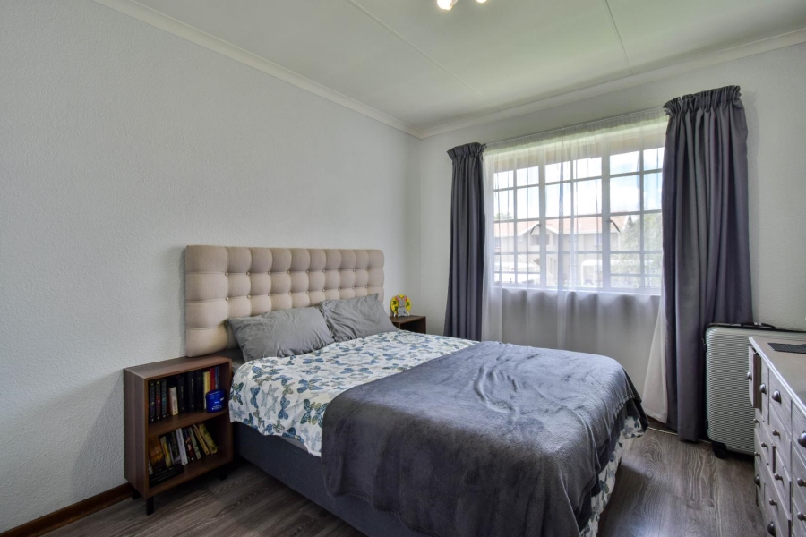 2 Bedroom Property for Sale in Elardus Park Gauteng