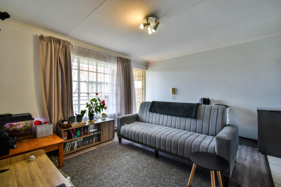 2 Bedroom Property for Sale in Elardus Park Gauteng