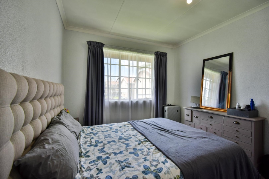 2 Bedroom Property for Sale in Elardus Park Gauteng