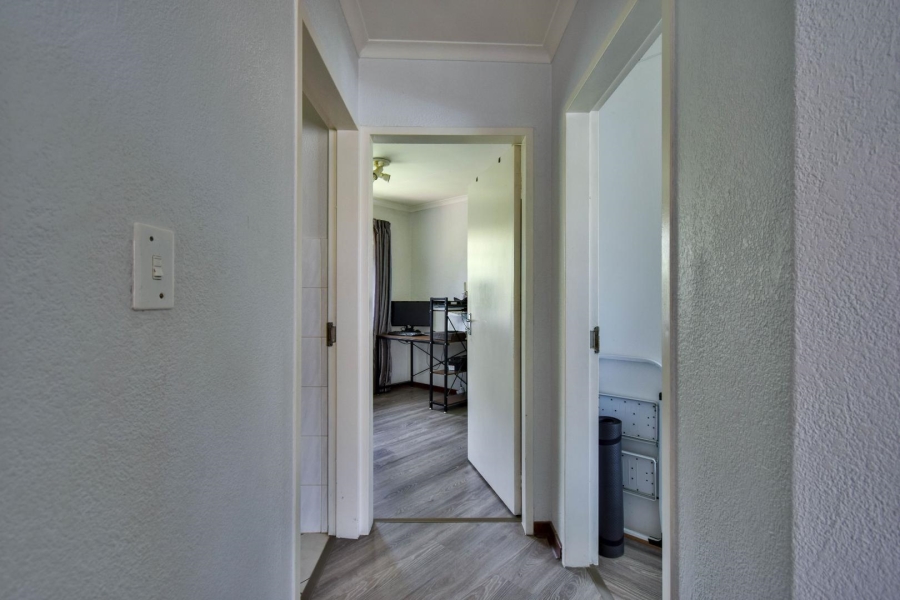 2 Bedroom Property for Sale in Elardus Park Gauteng