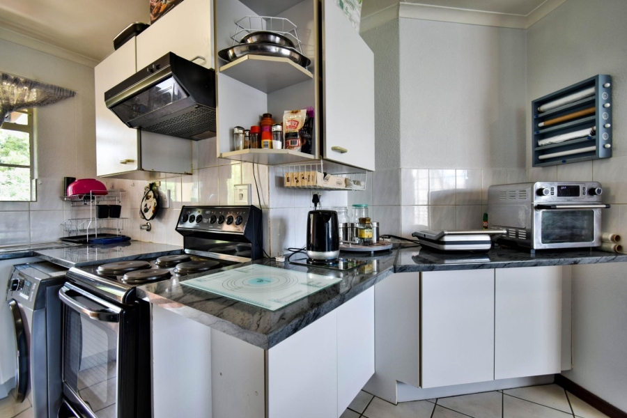 2 Bedroom Property for Sale in Elardus Park Gauteng