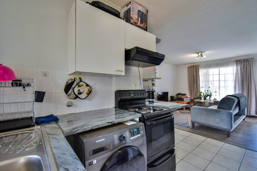 2 Bedroom Property for Sale in Elardus Park Gauteng