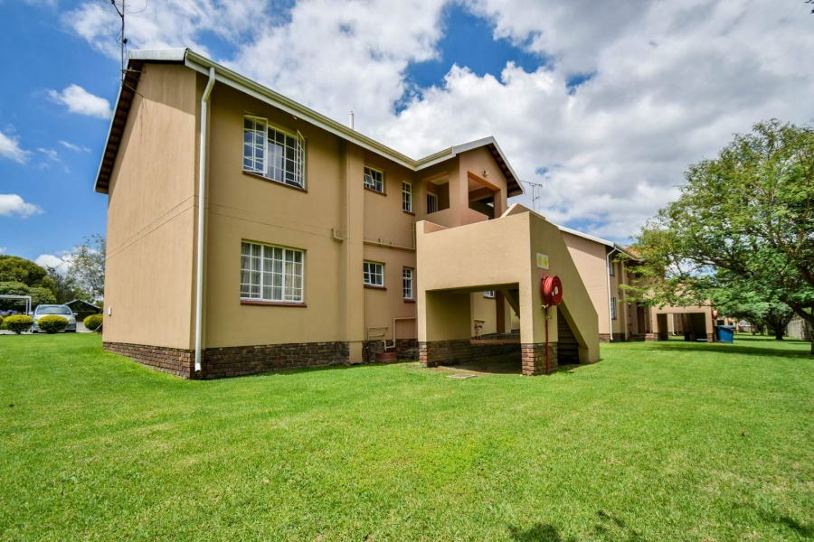 2 Bedroom Property for Sale in Elardus Park Gauteng