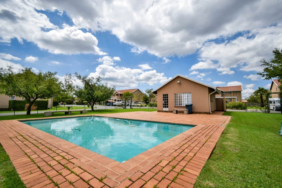 2 Bedroom Property for Sale in Elardus Park Gauteng